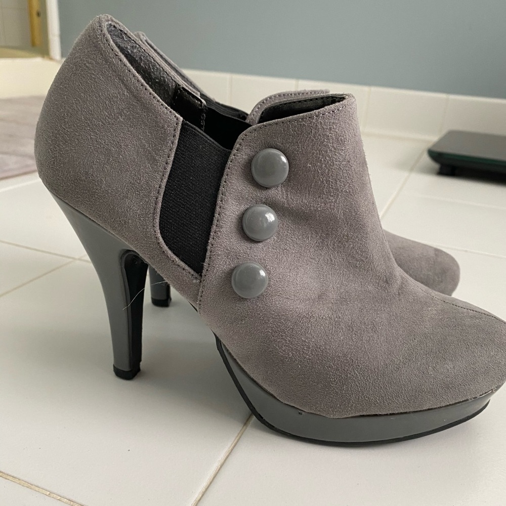 Rampage Grey Suede Bootie